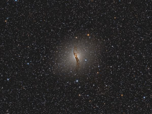 NGC 5128 - Centaurus A (campo amplio)
